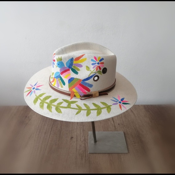 Mexican Hat, Handpainted, Made in Mexico, New With… - Picture 1 of 1